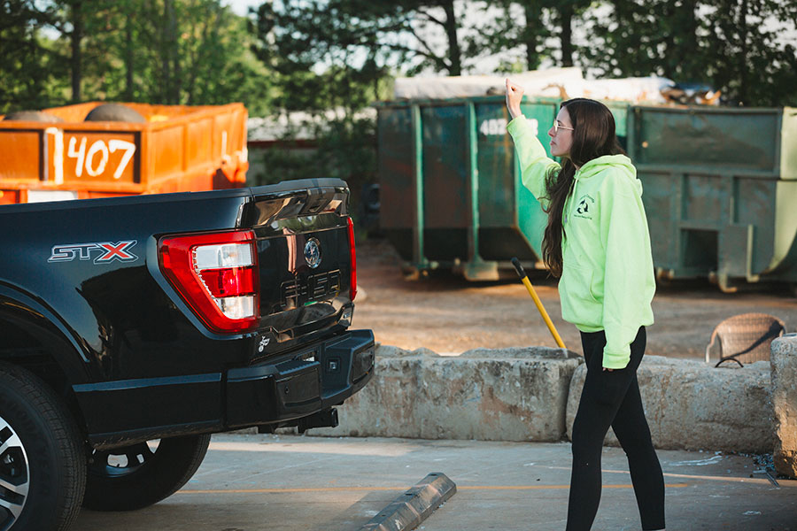 Why You Should Bring Trash in Your Car or Truck to Your Local Recycling Center